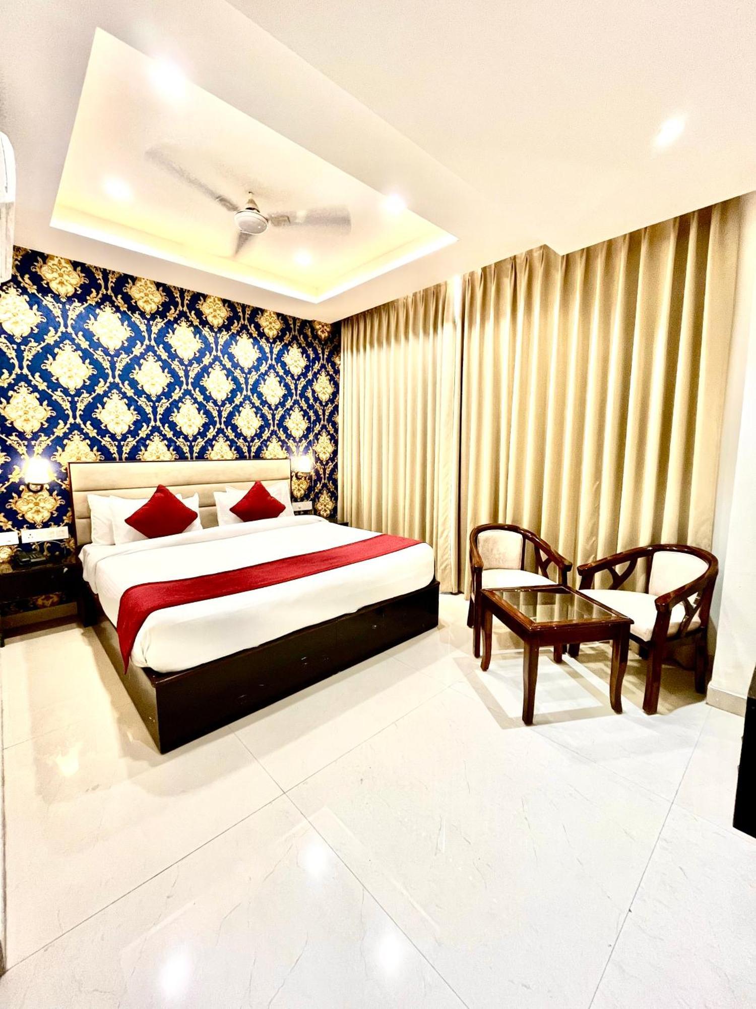 Hotel Northview Park By Lycoris !! Top Rated & Most Awarded Property In Tricity Zirakpur Exteriör bild