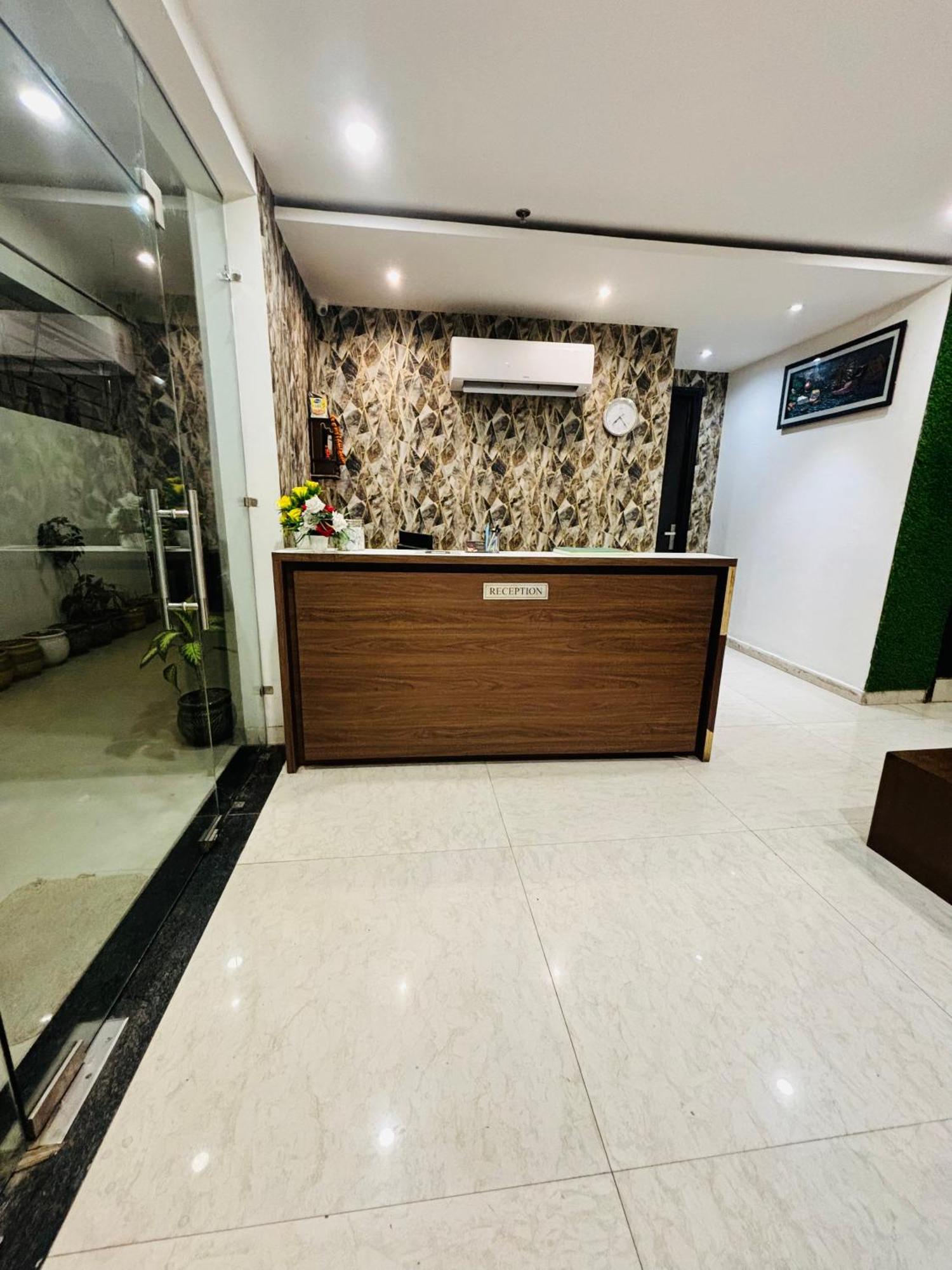 Hotel Northview Park By Lycoris !! Top Rated & Most Awarded Property In Tricity Zirakpur Exteriör bild