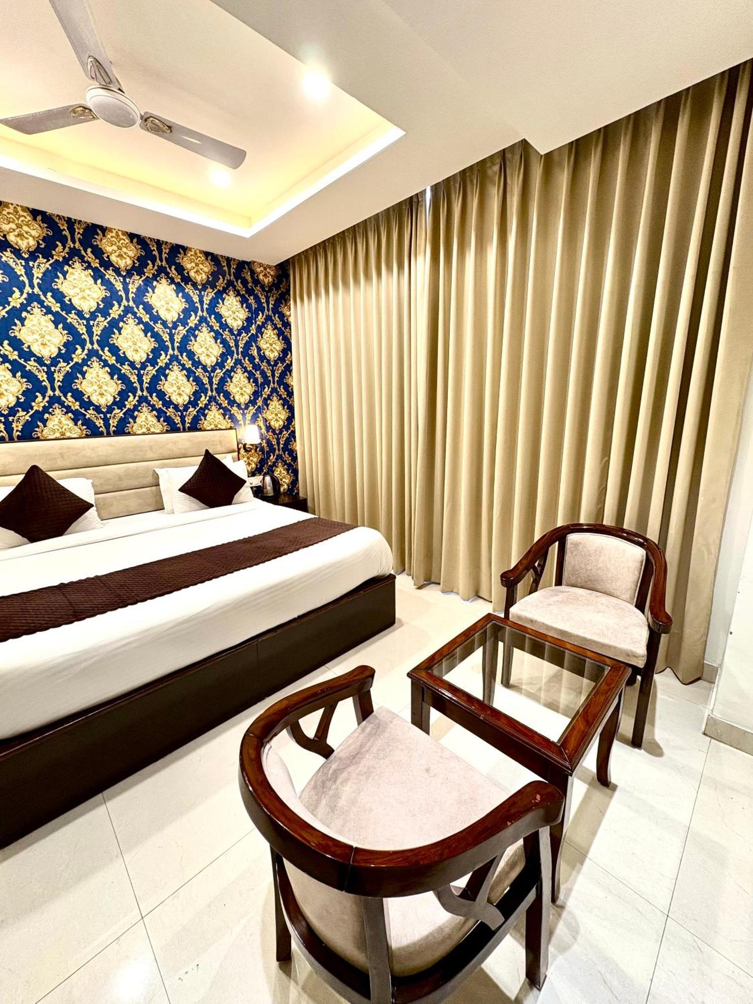 Hotel Northview Park By Lycoris !! Top Rated & Most Awarded Property In Tricity Zirakpur Exteriör bild