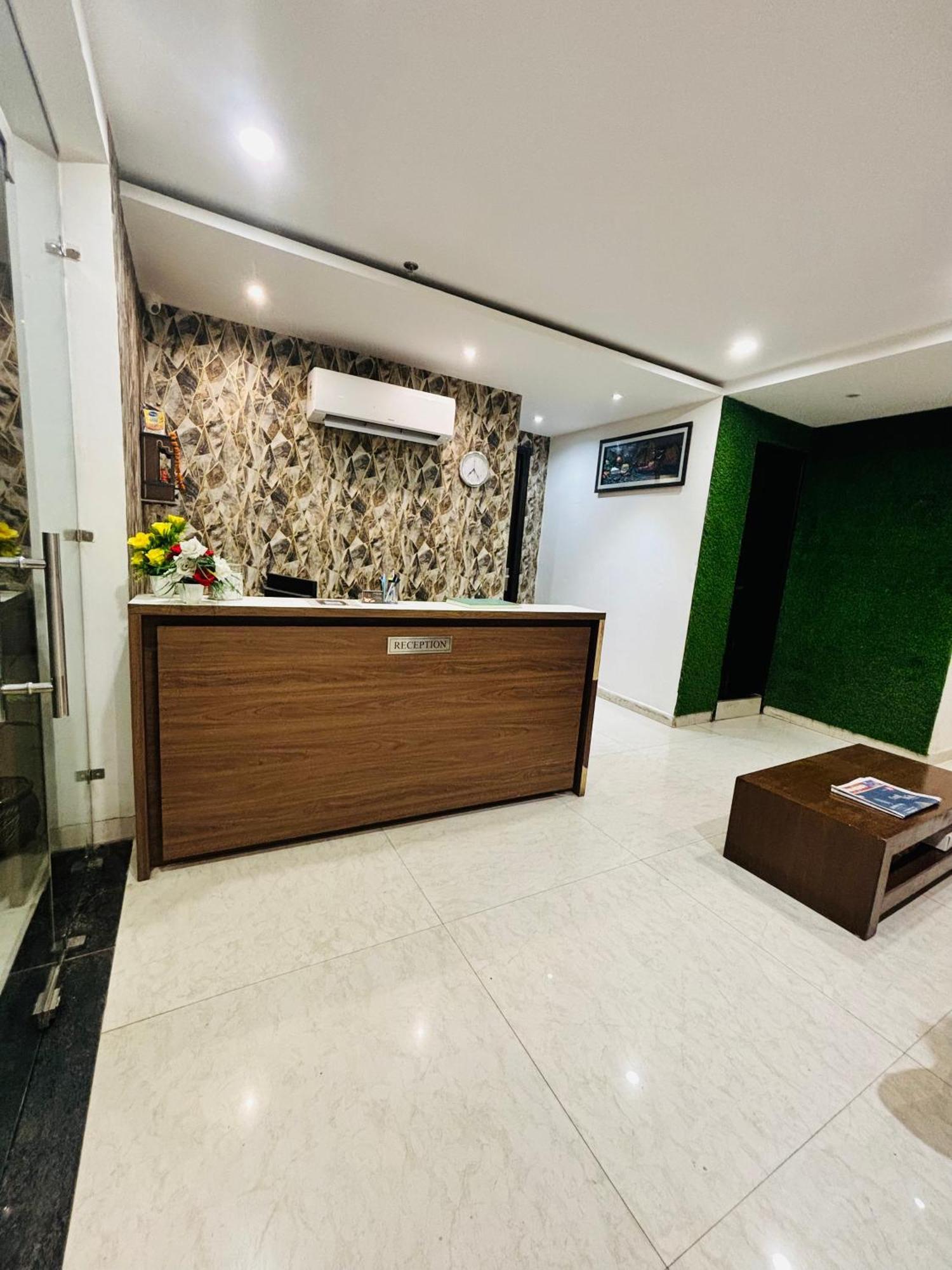 Hotel Northview Park By Lycoris !! Top Rated & Most Awarded Property In Tricity Zirakpur Exteriör bild