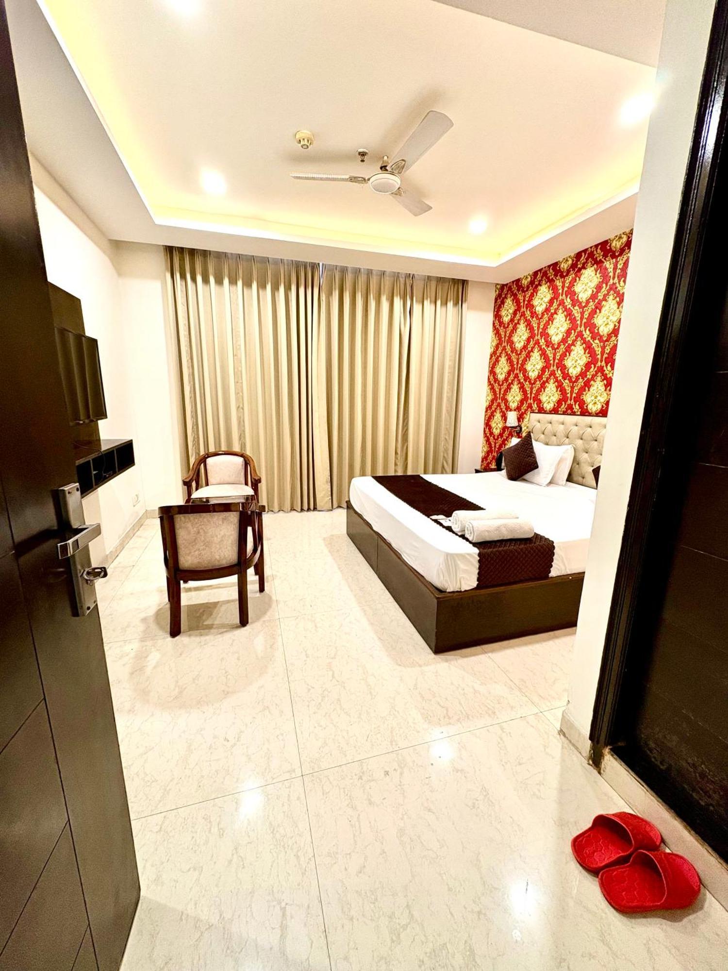 Hotel Northview Park By Lycoris !! Top Rated & Most Awarded Property In Tricity Zirakpur Exteriör bild