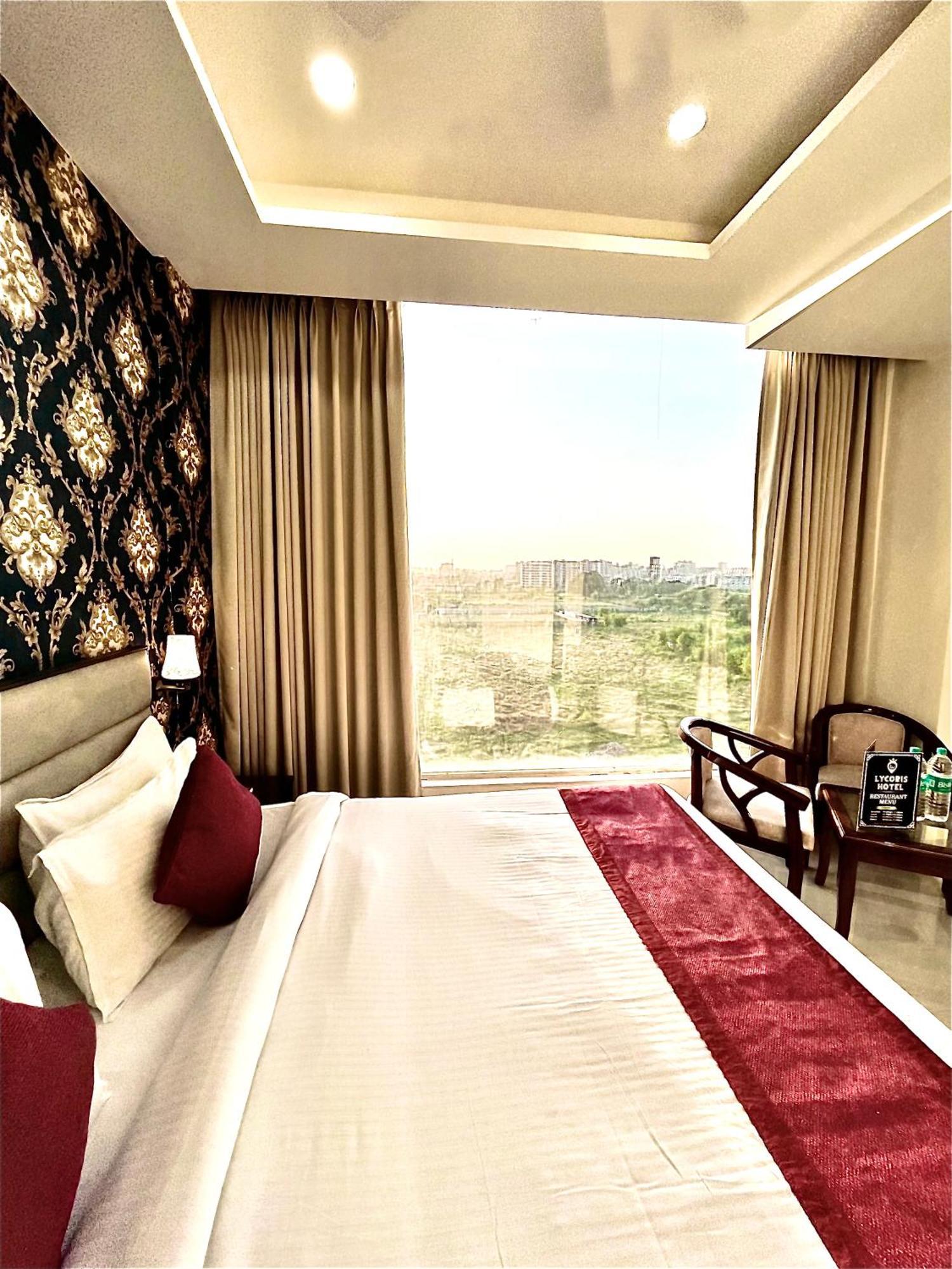 Hotel Northview Park By Lycoris !! Top Rated & Most Awarded Property In Tricity Zirakpur Exteriör bild