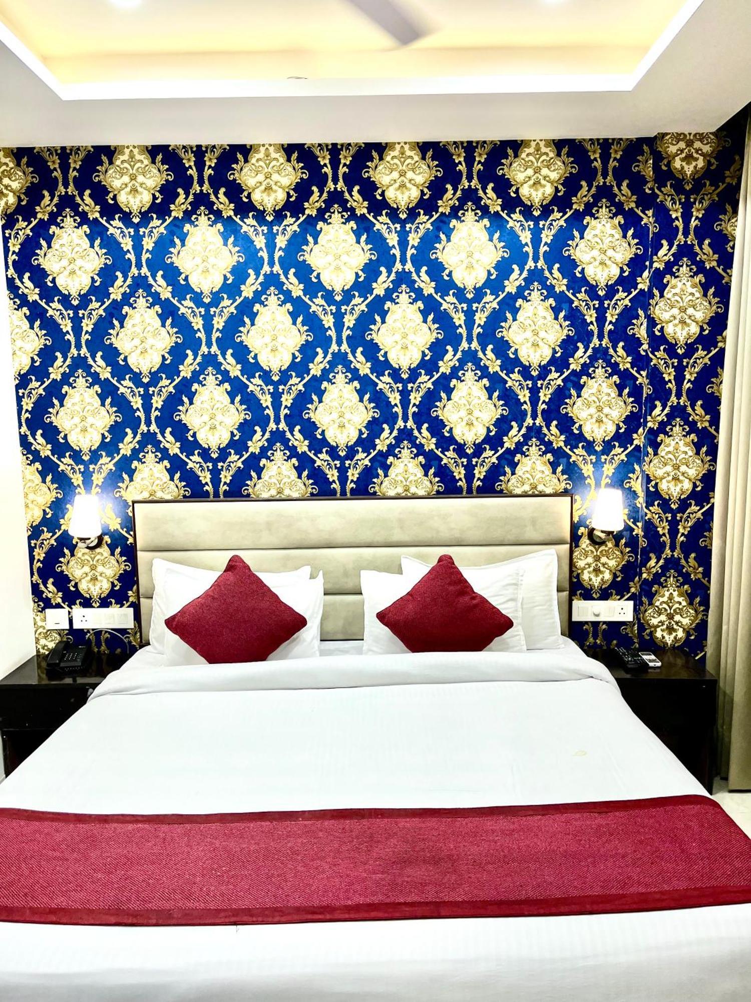 Hotel Northview Park By Lycoris !! Top Rated & Most Awarded Property In Tricity Zirakpur Exteriör bild